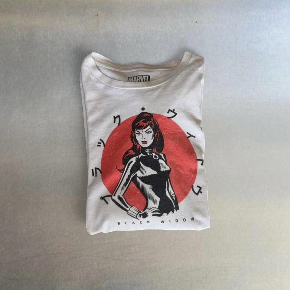 Marvel men’s Black Widow Tee - White & Red Graphic